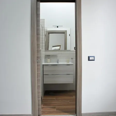 In Center Apartaments Salerno Exterior photo
